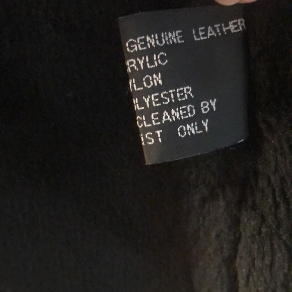 VINTAGE 90’s BEYOND SPORT MEDIUM 100% GENUINE LEATHER COAT WITH FUZY LINED - Picture 4 of 6